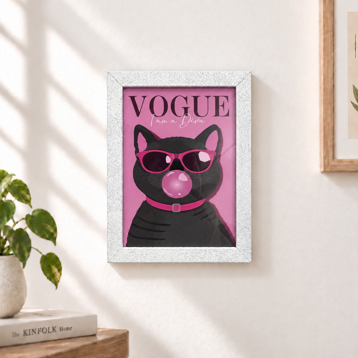 Vogue Diva Cat Hand-Painted Table Top Frame